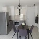 Apartman Ana Iadera With Balcony And Parking *