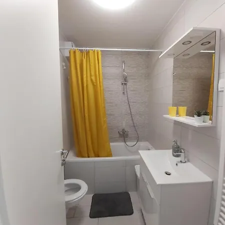 Lägenhet Ana Iadera With Balcony And Parking Zadar