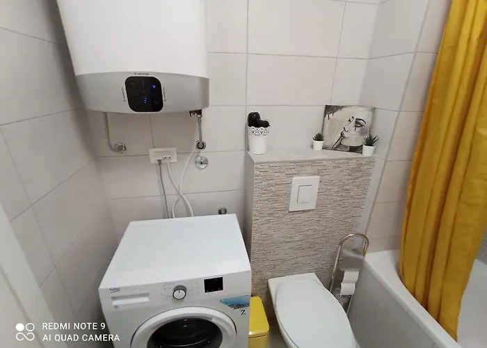 아파트 Ana Iadera With Balcony And Parking 자다르