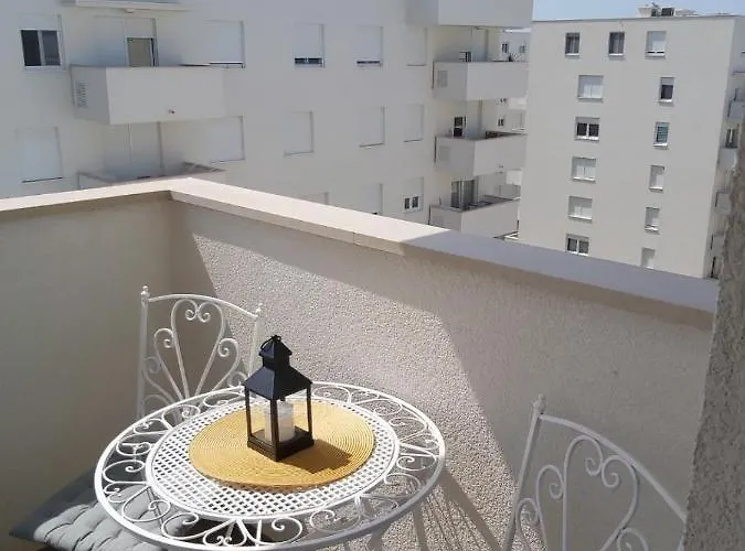 Ana Iadera With Balcony And Parking 자다르