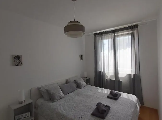 Ana Iadera With Balcony And Parking 아파트 자다르